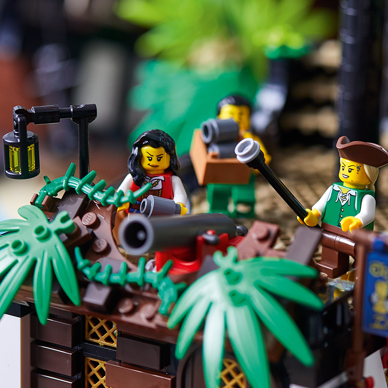 LEGO® 21322 Ideas Pirates of Barracuda Bay