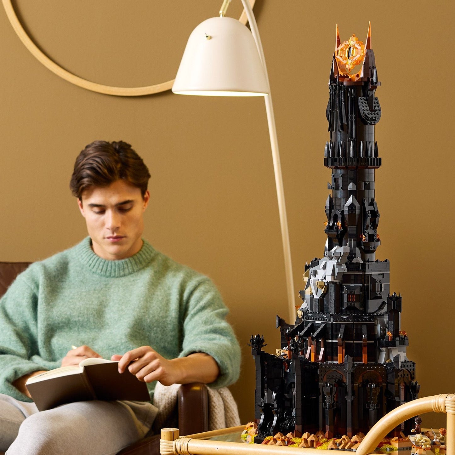 LEGO® ICONS™ The Lord of the Rings: Barad-dûr™ 10333