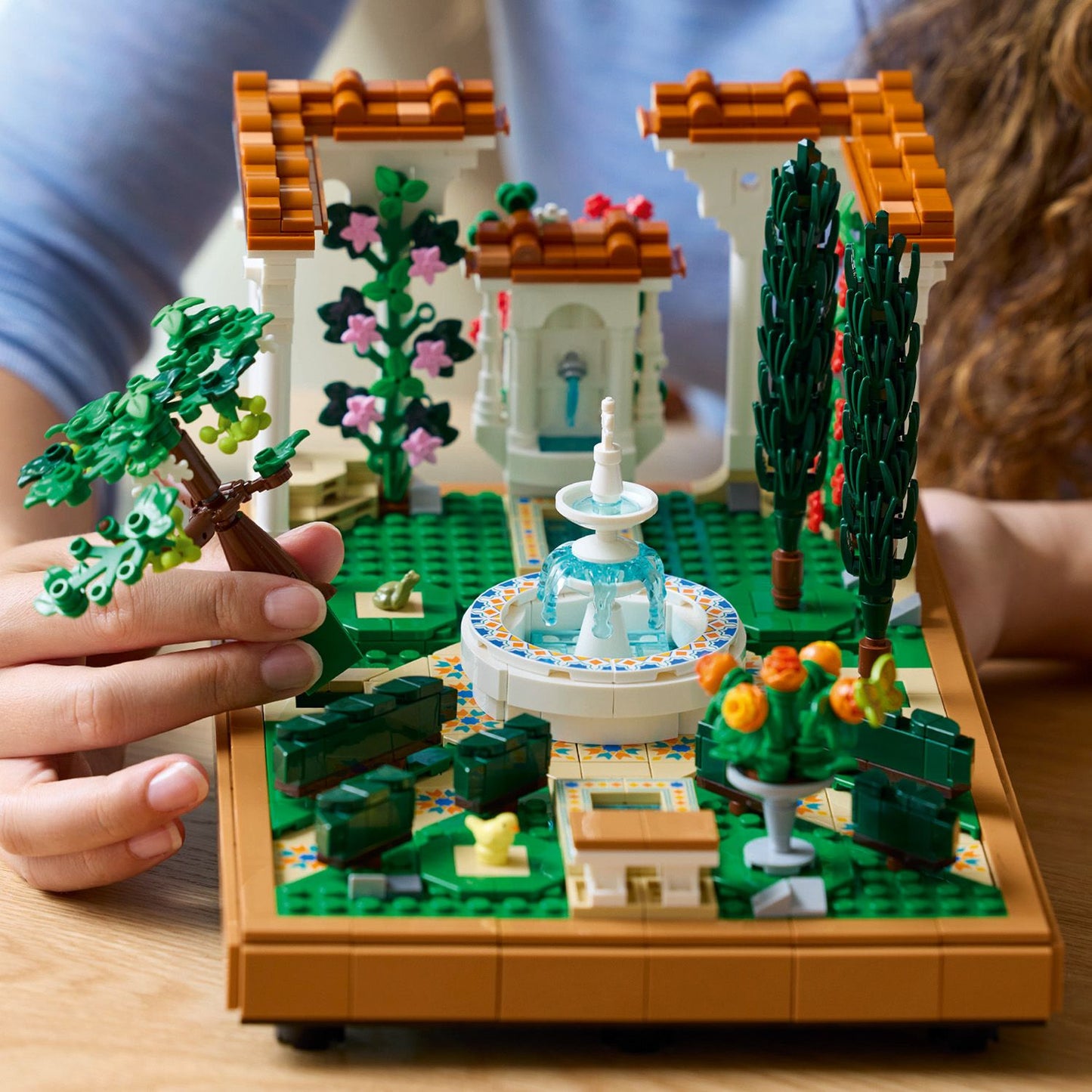 LEGO® ICONS™ Fountain Garden