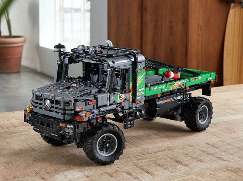 LEGO® 42129 Technic™ 4x4 Mercedes-Benz Zetros Trial Truck