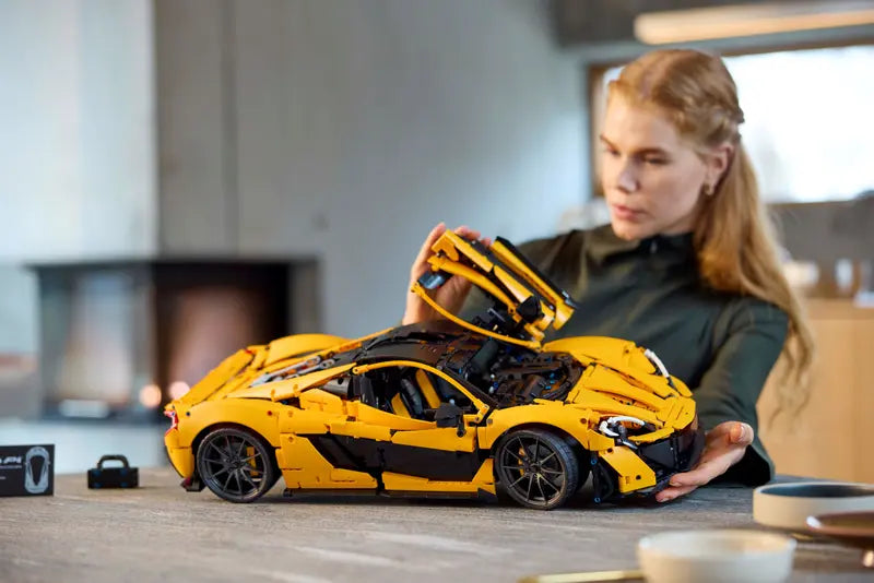 LEGO® 42172 Technic McLaren P1