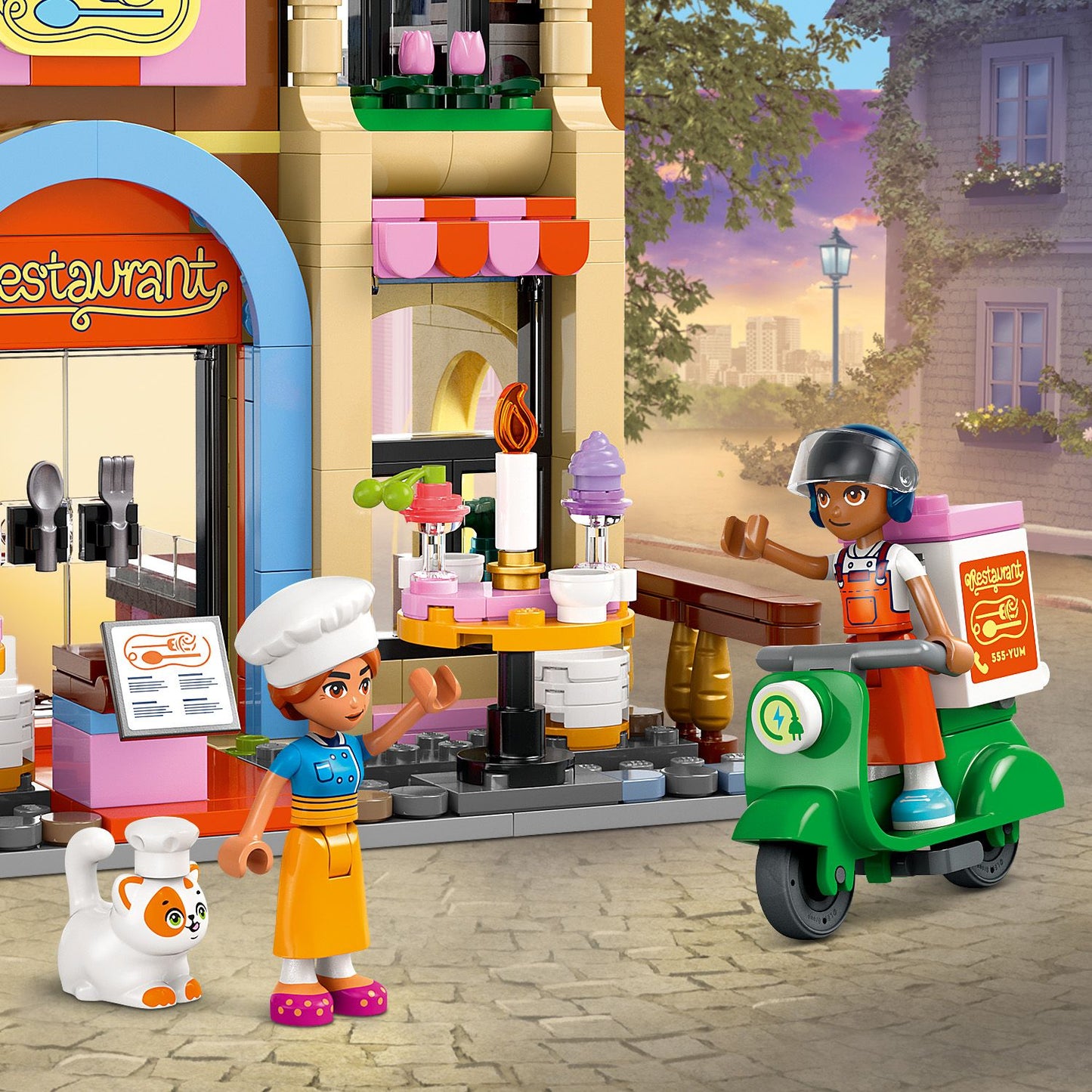 LEGO® Friends™ Restaurant and Cooking School