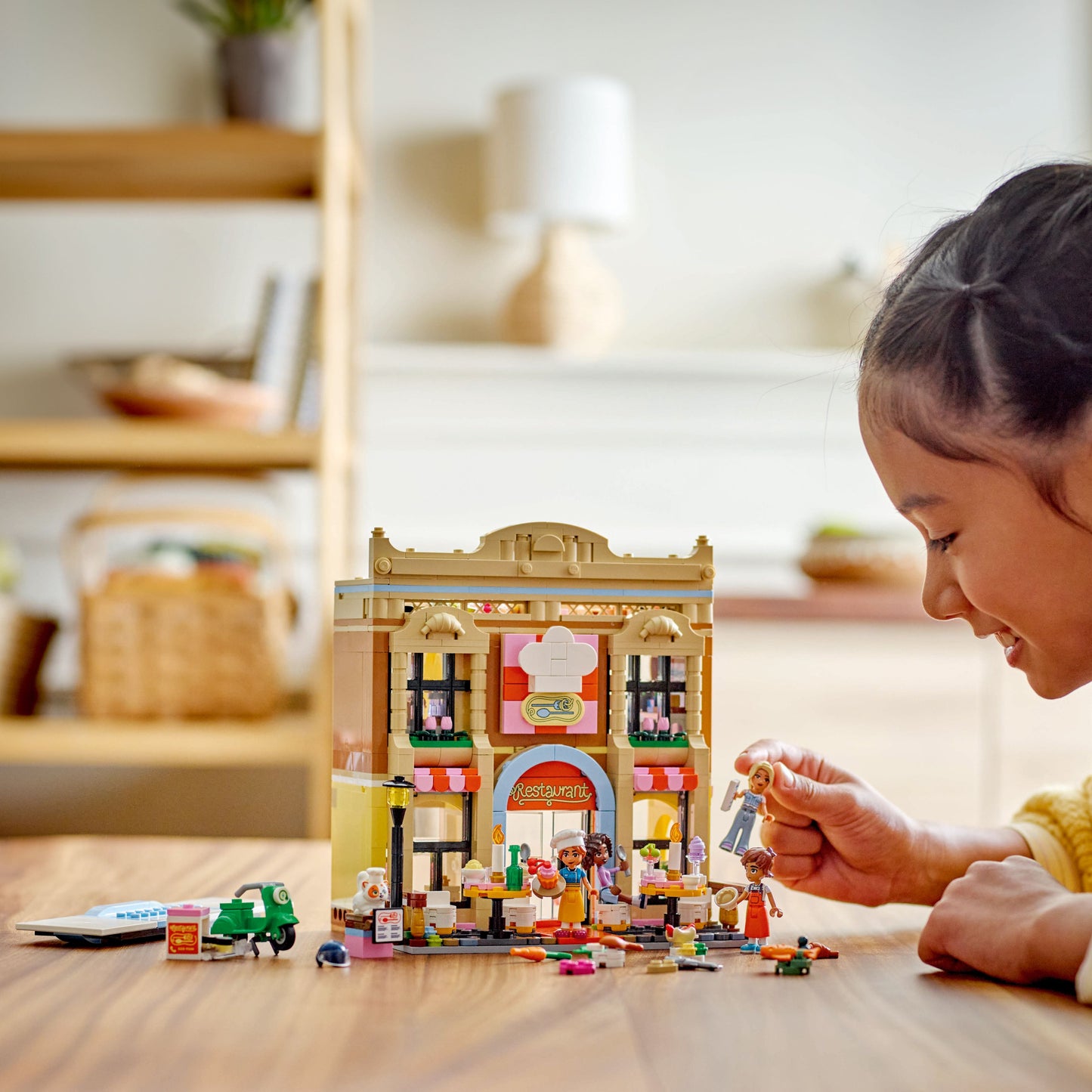 LEGO® Friends™ Restaurant and Cooking School