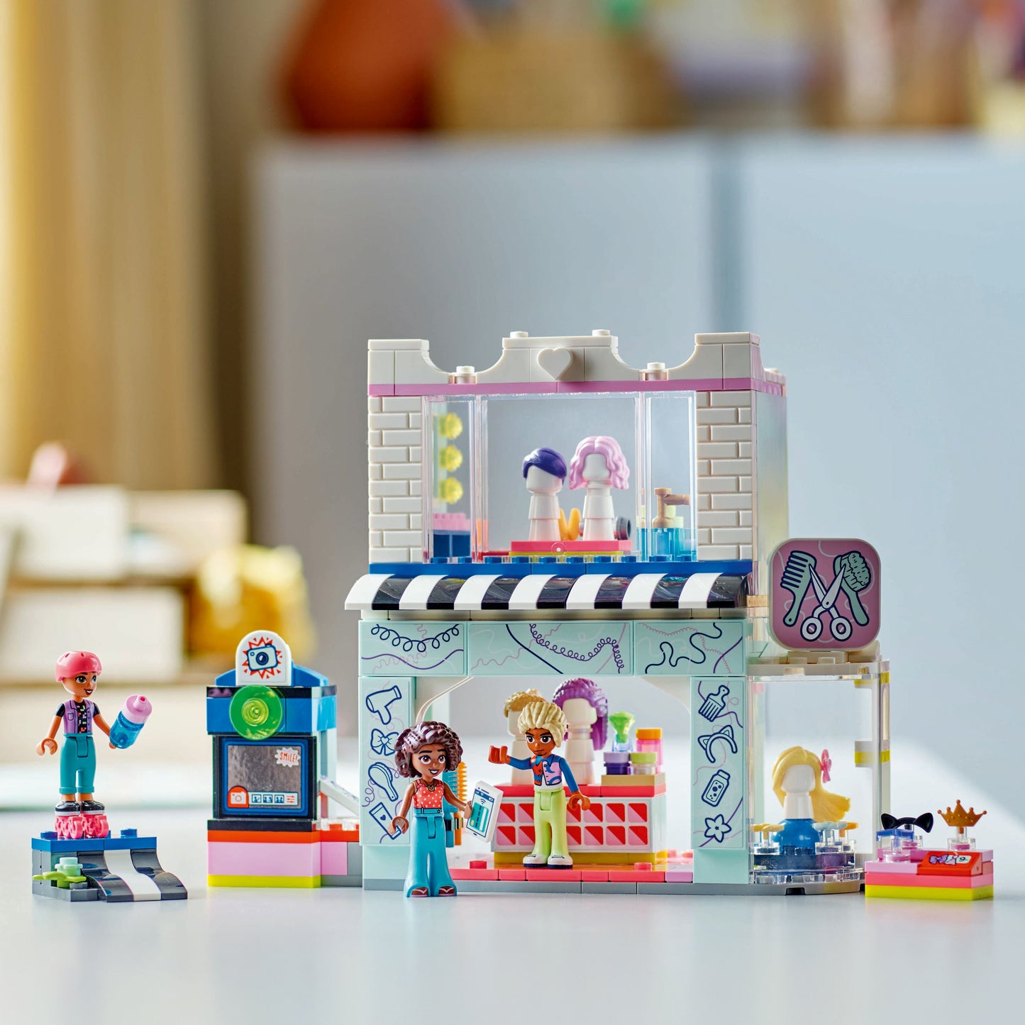 LEGO® Friends™ Hair Salon and Accessories Store