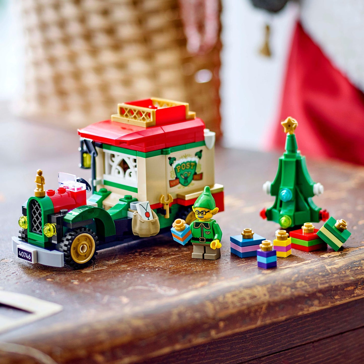 LEGO® Santa’s Delivery Truck