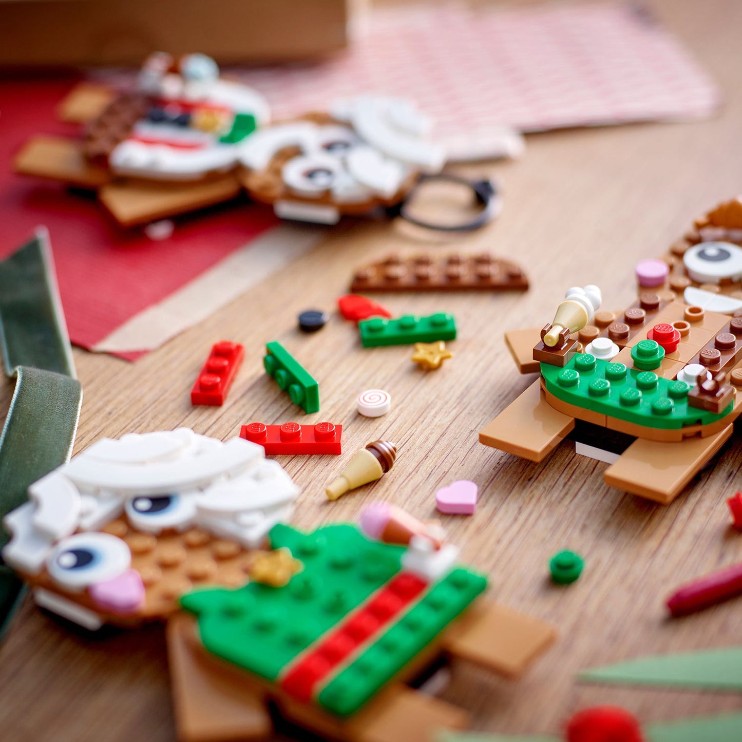 LEGO® Gingerbread Ornaments 40642