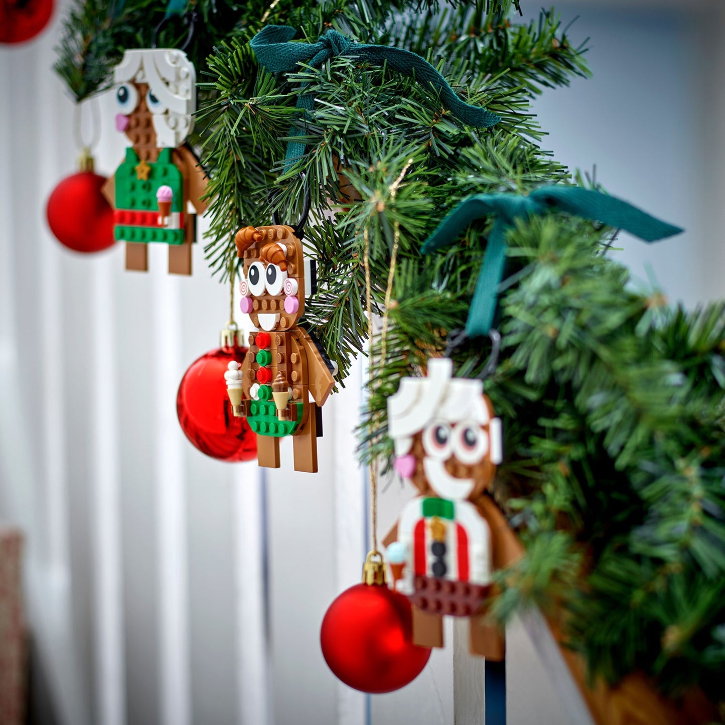 LEGO® Gingerbread Ornaments 40642