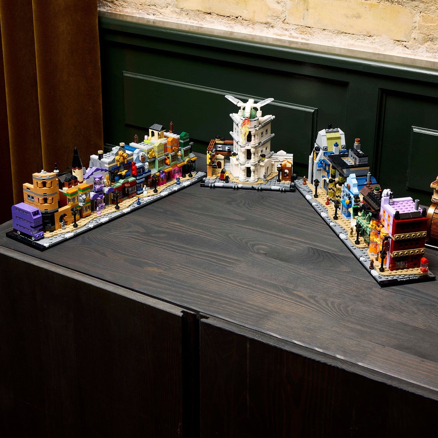 LEGO® Harry Potter™ Diagon Alley™ Wizarding Shops